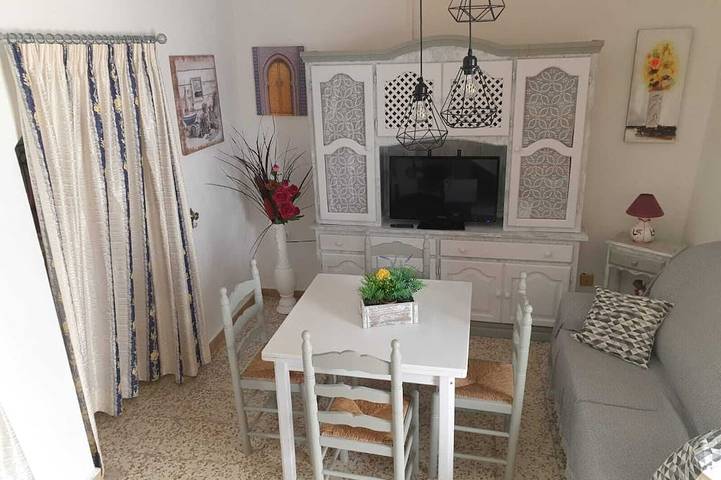 Charmantes Stadthaus 7 Personen mit großer Terrasse und Patio in Jimera de Líbar, Málaga Provinz