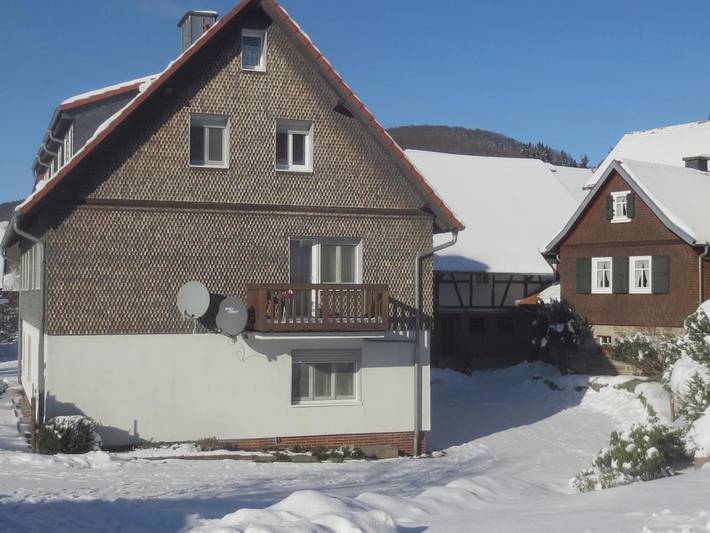 Ferienhaus für 6 Personen, mit Terrasse und Garten sowie Ausblick