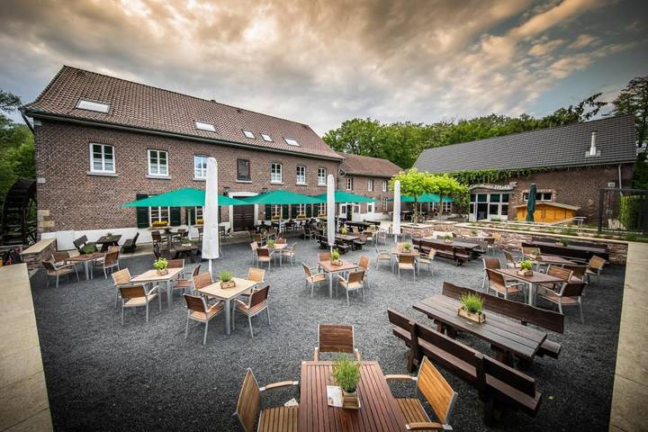 Hotel für 2 Personen, mit Terrasse und Garten in Schwalmtal