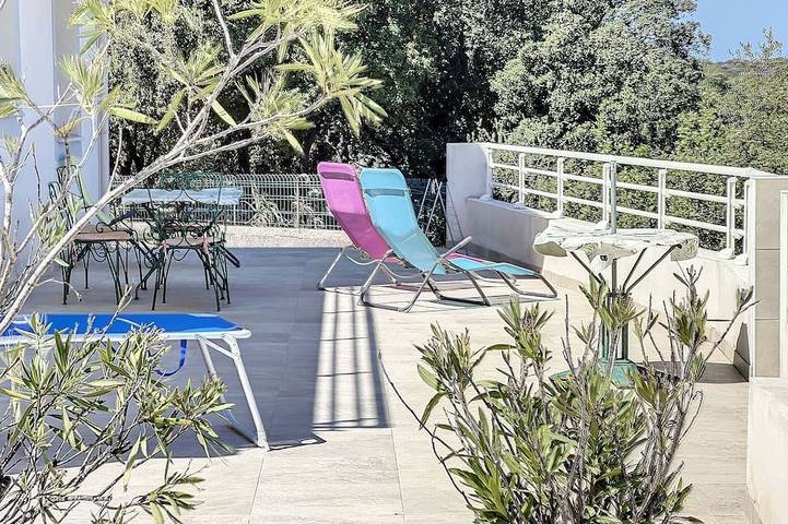 Appartement de vacances pour 4 personnes, avec terrasse et jardin