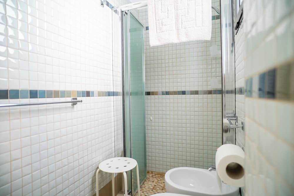 Appartamento intero, Spacious place with fast Wi-Fi and private terrace in Cutrofiano, Provincia di Lecce