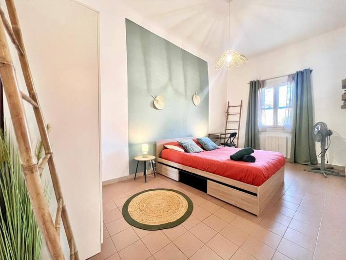 Gîte pour 4 personnes, avec balcon à Saint-Chamas - 2