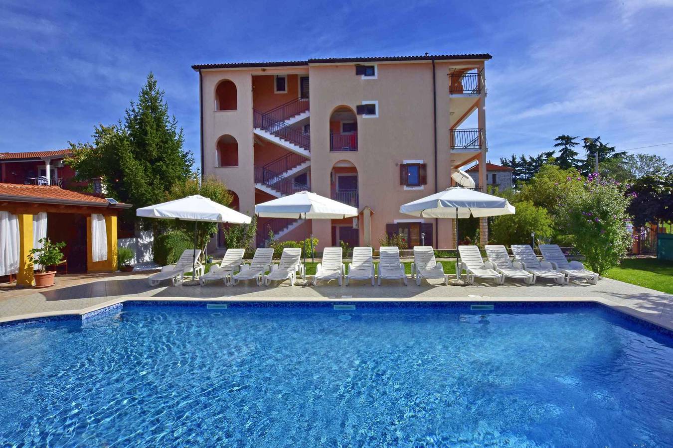 Gehele studio, Studio met zwembad en airconditioning  in Novigrad, Mareda