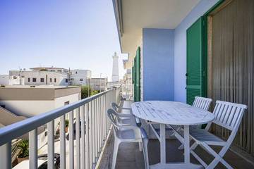 Ferienwohnung für 8 Personen, mit Balkon in Torre Canne