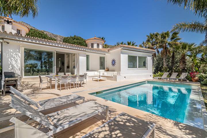 Villa for 12 people, with Terrace and Garden in Benalmádena
