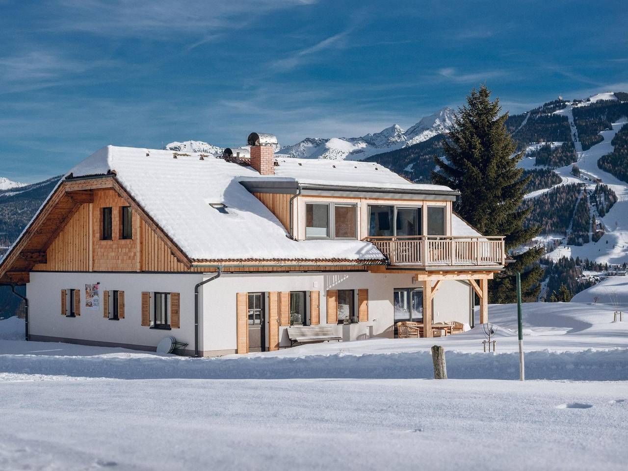 Ganze Ferienwohnung, Naturchalet Höflehner - Ferienwohnung Himmel, 2x Bad, Wc, 2 Schlafräume in Ramsau am Dachstein, Schladming-Dachstein
