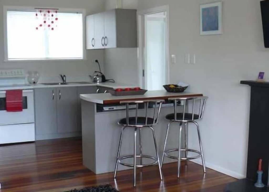 Holiday Home for 4 People in Oneroa, Waiheke Island