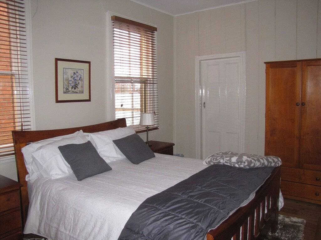 \"La Dentella\" Französisch für Spitze - Exquisite Luxus-Terrasse in Bathurst Cbd in Bathurst, New South Wales