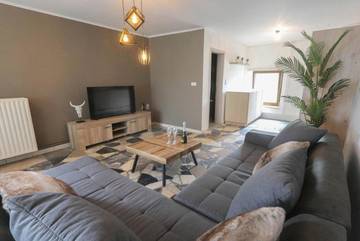 Gîte pour 4 personnes, avec vue et jardin dans Nadrin