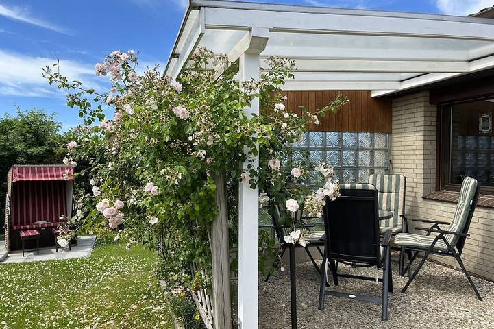 Ferienhaus für 3 Personen, mit Terrasse und Garten