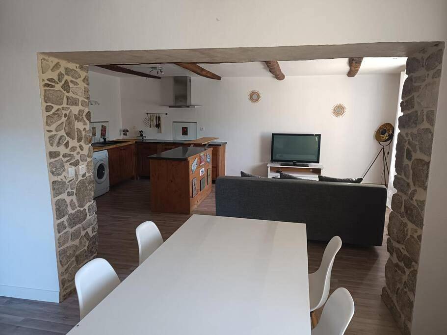 Appartement entier, Two-Bedroom Apartment in Val-d'Aigoual, Parc national des Cévennes