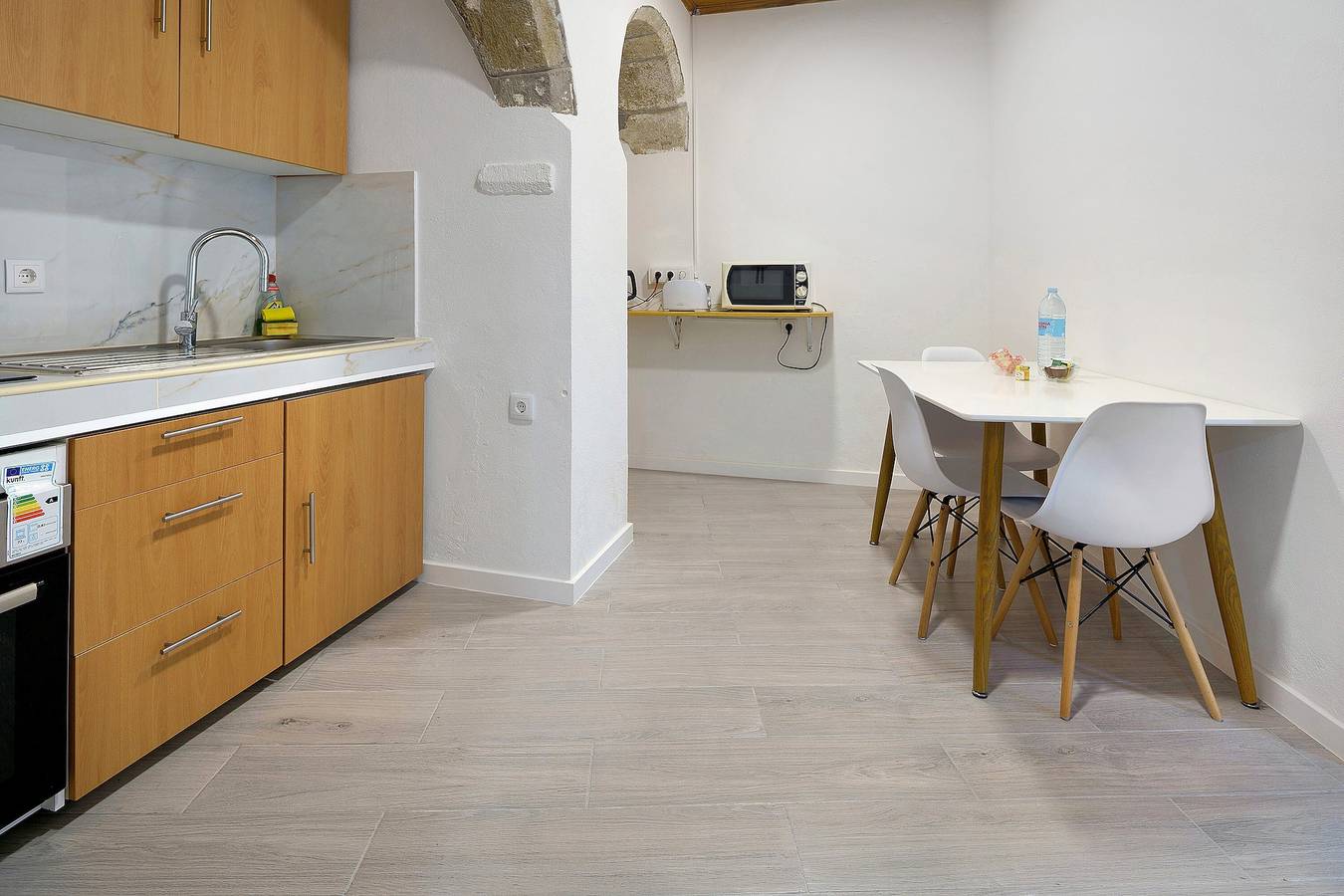 Ferienhaus 'Casa Flor De Laranjeira' mit Gemeinschaftsterrasse, Wlan und Klimaanlage in São Miguel Island, Faial da Terra
