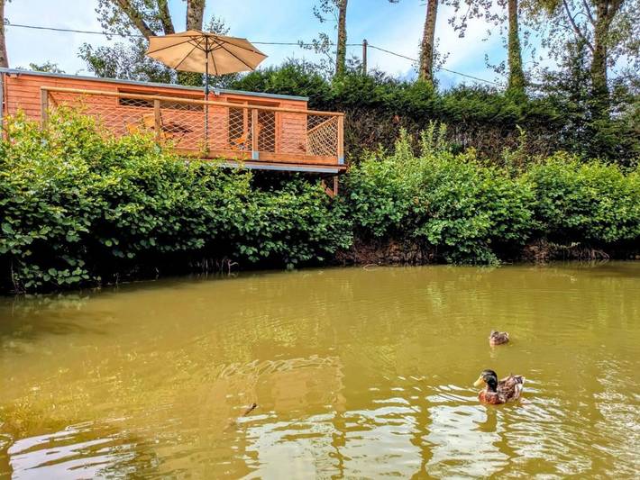 Location de vacances pour 4 personnes, avec terrasse et vue ainsi que jardin et vue sur le lac, animaux acceptés à Litteau - 3