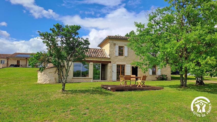 Gîte pour 4 personnes, avec piscine et terrasse à Cahuzac-sur-Vère - 4