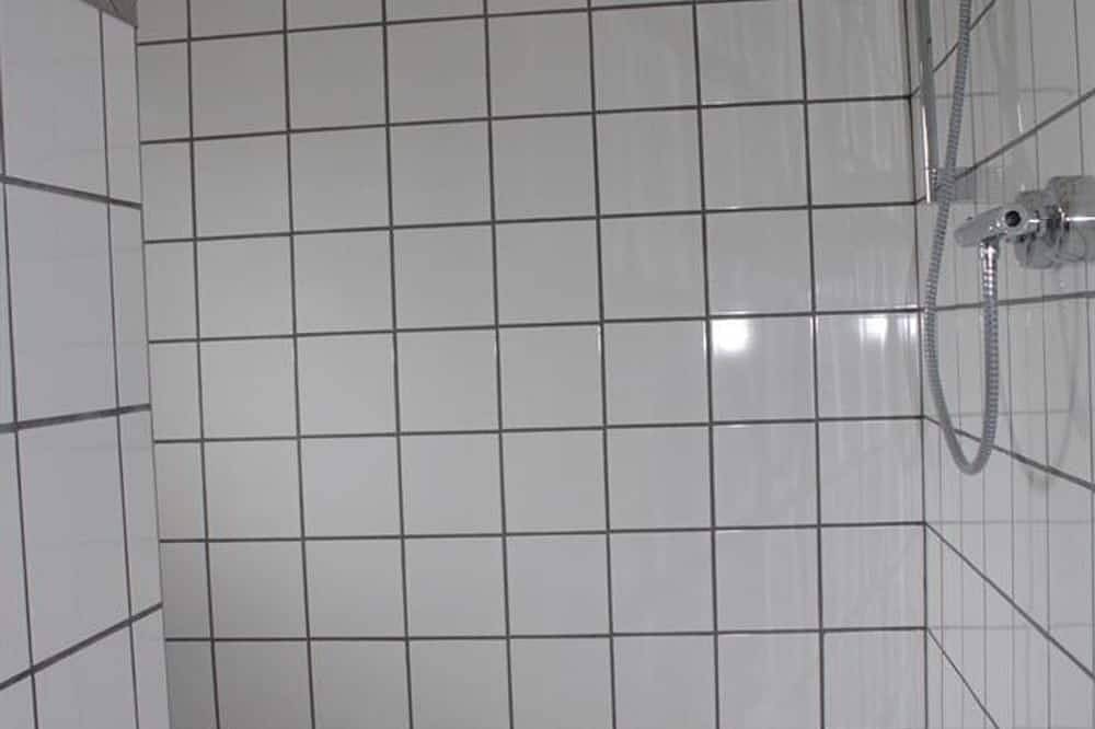 Fewo \"Große Linde\" - Ferienhof Lindenhof in Beltheim, Hunsrück