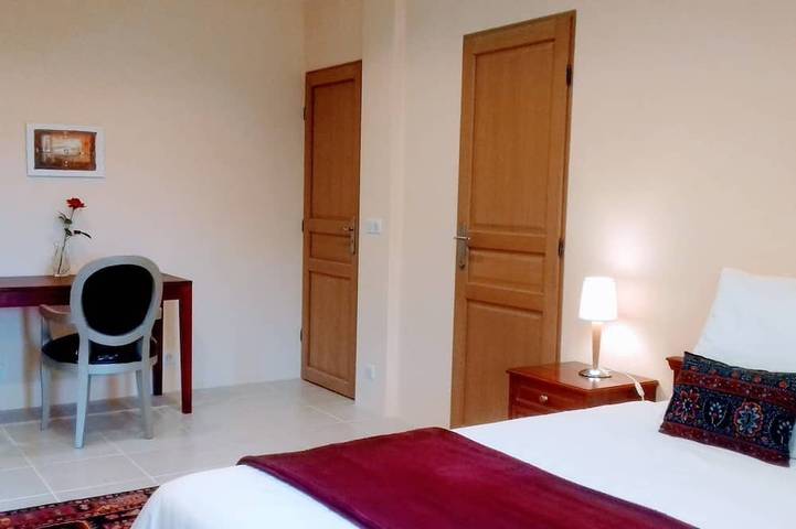 Location de vacances pour 6 personnes, avec balcon et jardin à Bargemon - 4