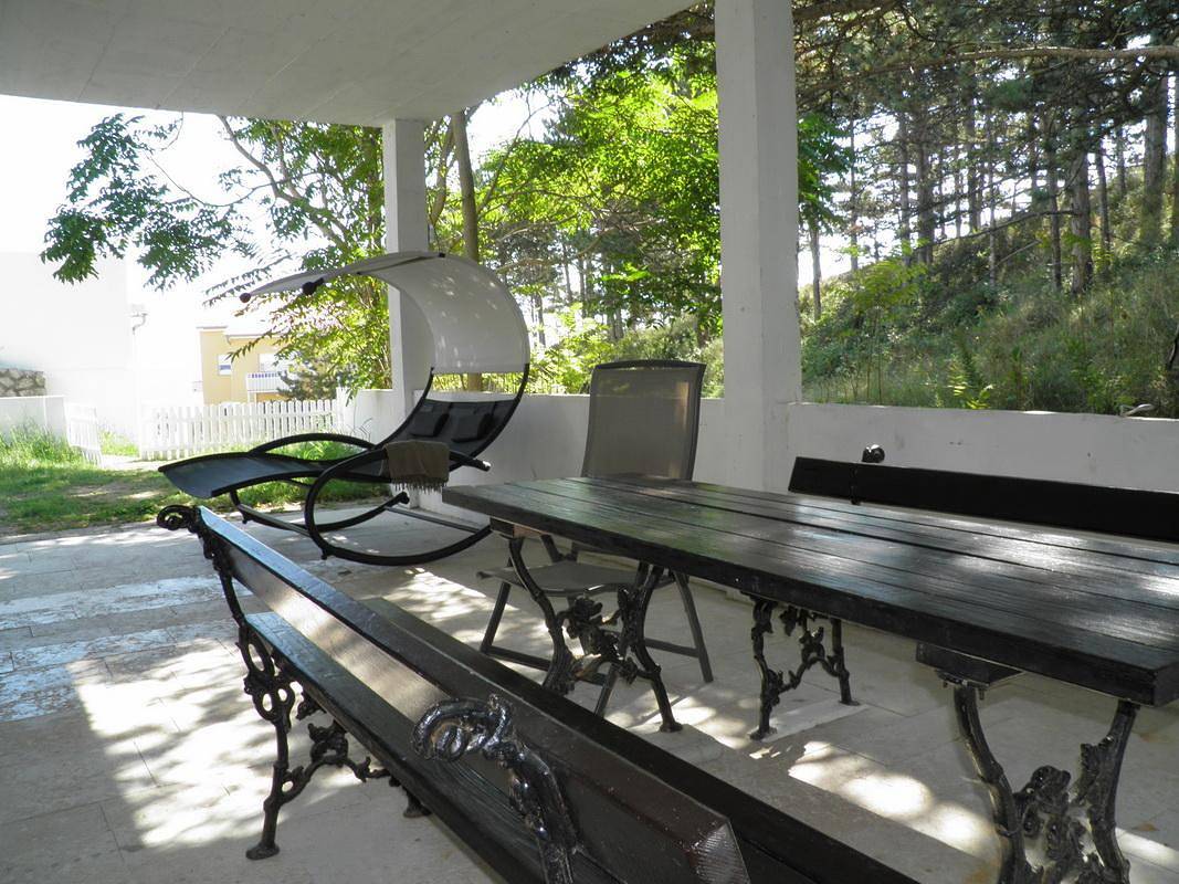 Entire holiday apartment, Charming holiday flat in Baška with private terrace in Zarok, Baska