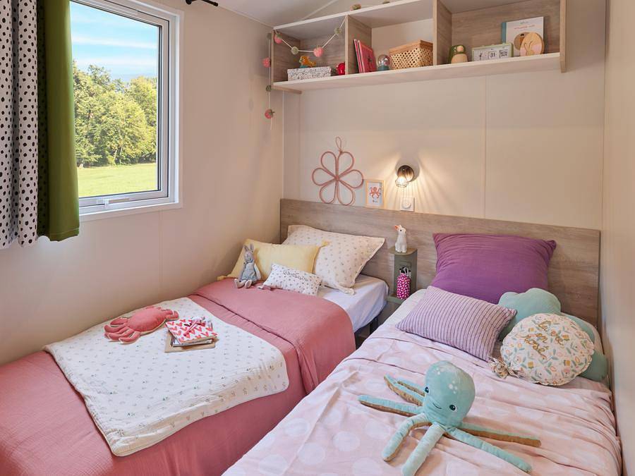 Camping La Dive - Mobilhome 4 personnes - Gamme Loisirs in Saint-Michel-en-l'Herm, Fontenay-le-Comte