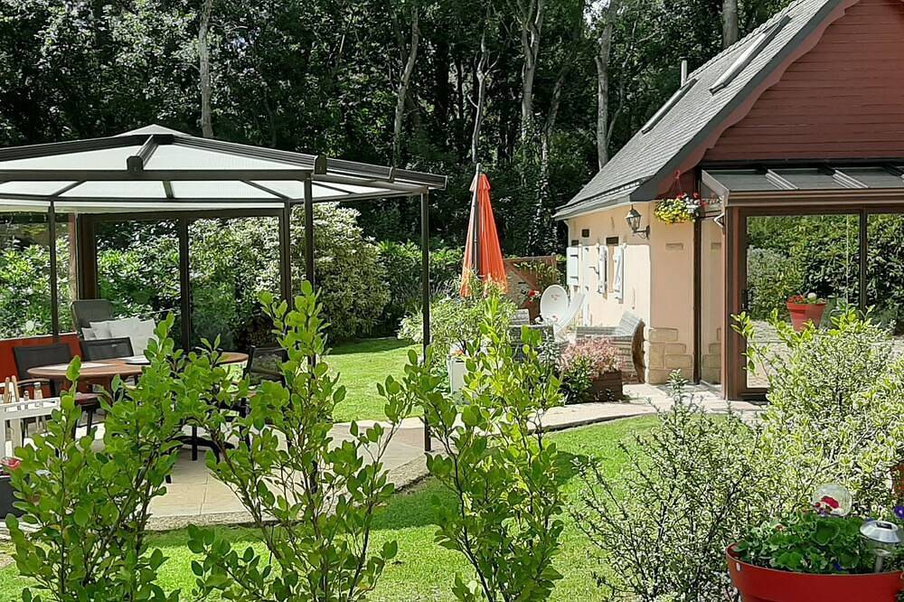 Chalet \"gite du bois d'amour\" (Hütte des Liebesh in Plourivo, Côte de Goëlo