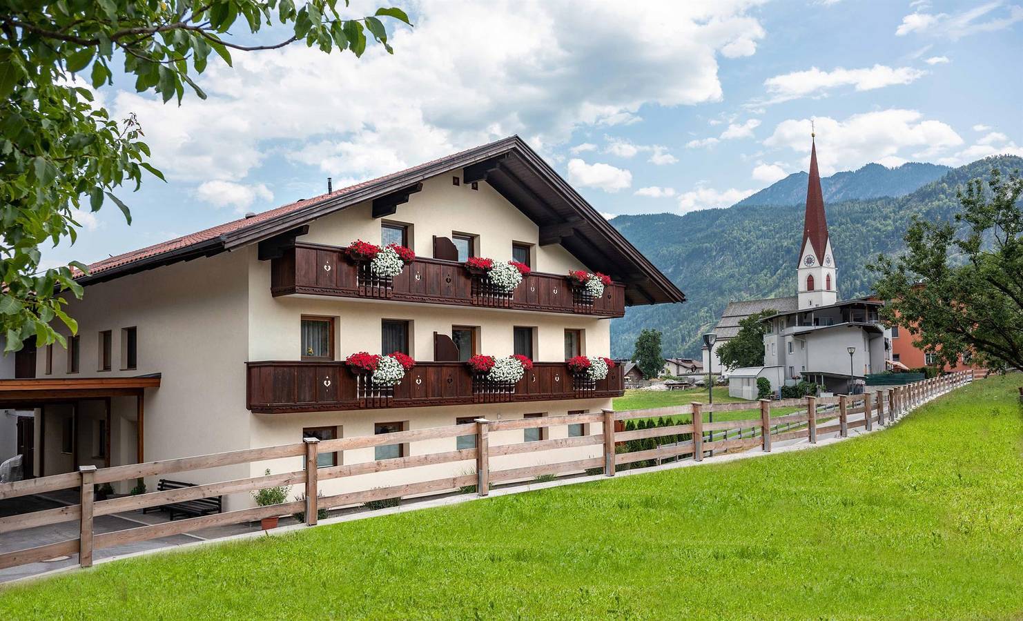 Ganze Ferienwohnung, Appartment 2 in Kramsach, Kaisergebirge