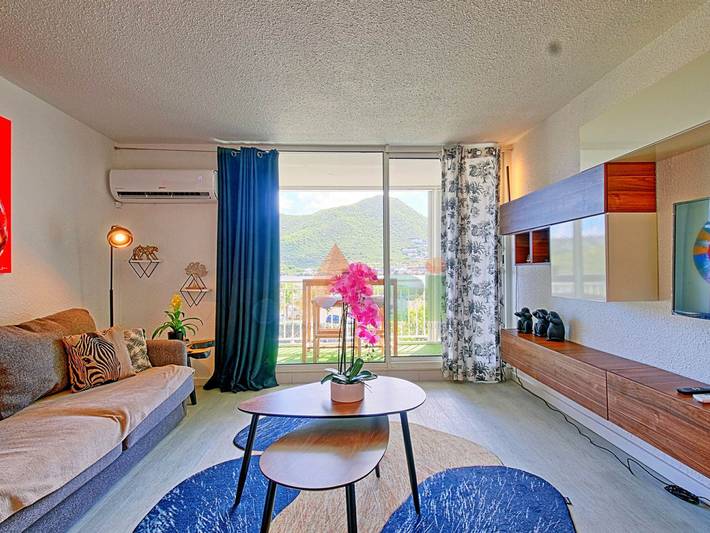 Studio pour 2 personnes, avec terrasse et piscine