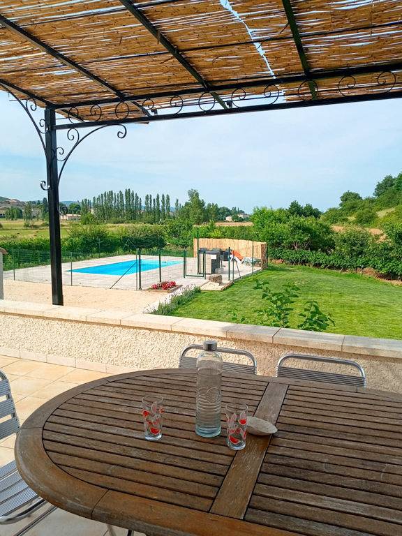 Gîte pour 18 personnes, avec terrasse ainsi que piscine et jardin, animaux acceptés dans le Gard - 2