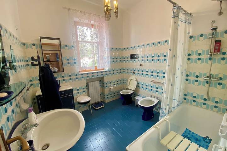 Villa 150 meters from the sea and 5 km from the airport. Villa Melina. in Carini, Palermo Provinz