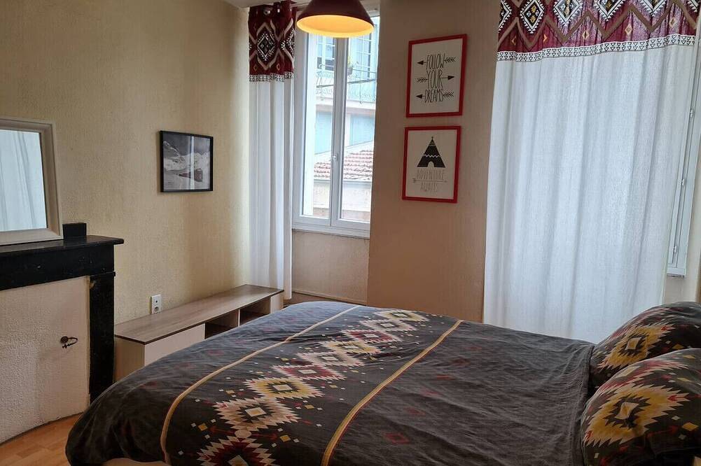 Apartamento entero, La Belle Époque, grand appartement central à Foix. in Foix, Ariège