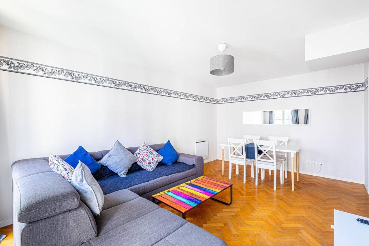 Appartement entier, Two-Bedroom Apartment in Les Pavillons-sous-Bois, Seine-Saint-Denis