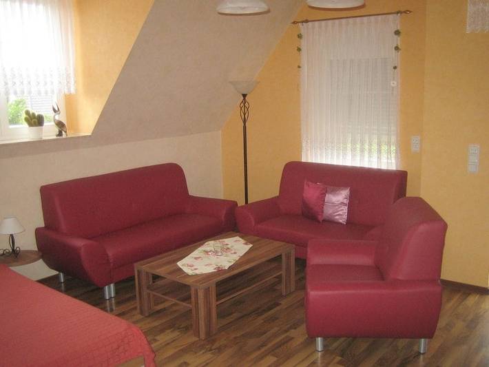 Ferienhaus für 30 Personen, mit Balkon und Terrasse sowie Garten und Sauna in Schwielochsee - 4