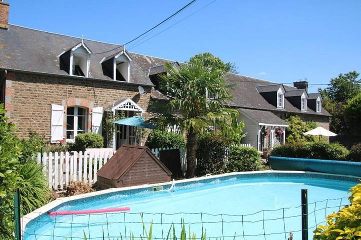 Location de vacances pour 5 personnes, avec piscine et jardin à Landivy - 4