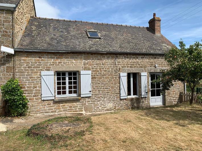 Gîte pour 2 personnes, avec jardin, animaux acceptés à Hercé