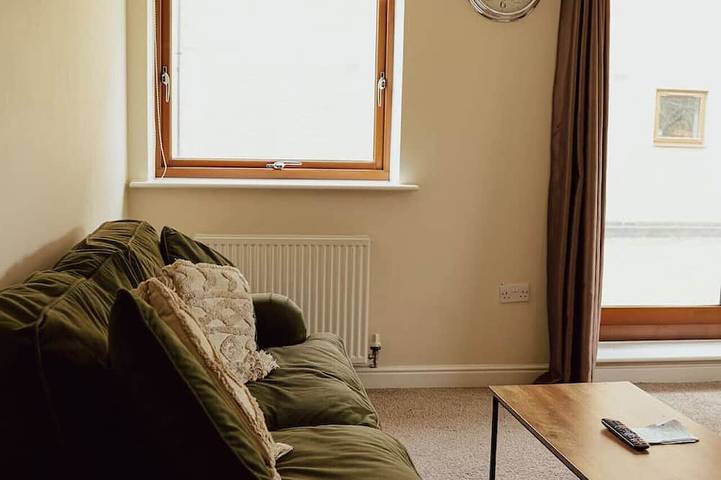 Apartment for 5 people in Crawley