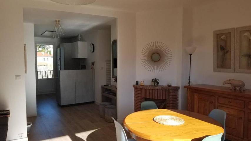 Gîte pour 4 personnes, avec terrasse et vue dans Casino De Cassis - 4