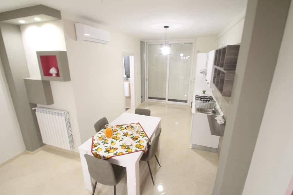Cozy room in urban center with indoor parking in Barletta, Barletta-Andria-Trani