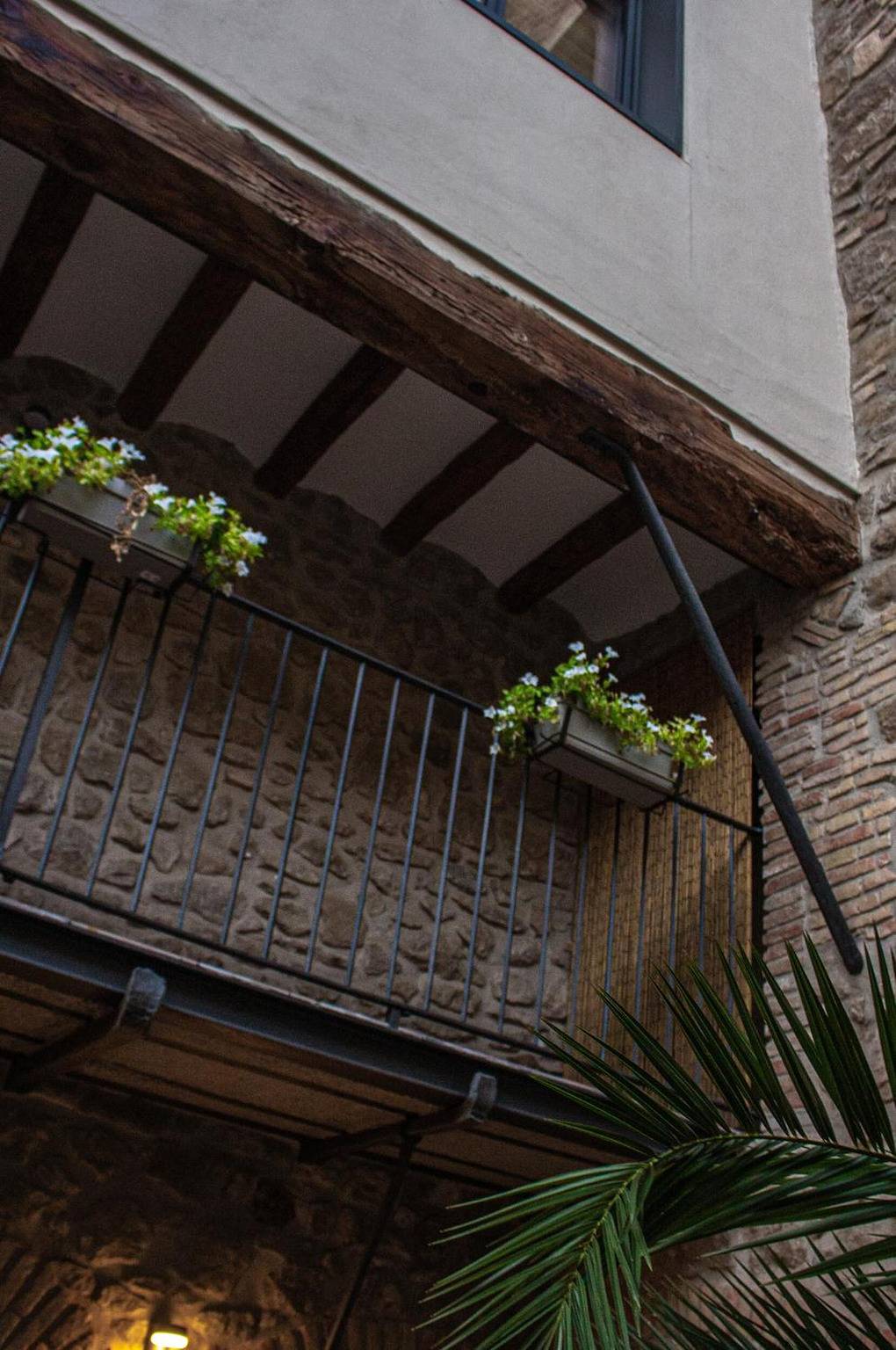 Ganze Wohnung, Apartment '4 Personen -1' mit Gemeinschaftsterrasse, Wlan und Klimaanlage in Balaguer, Noguera