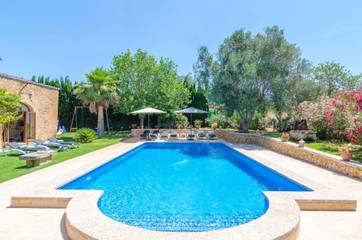 Finca für 10 Personen, mit Garten und Pool in Cas Concos