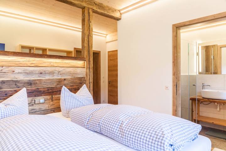 Ferienwohnung für 4 Personen, mit Balkon und Garten sowie Sauna am Walchensee - 2