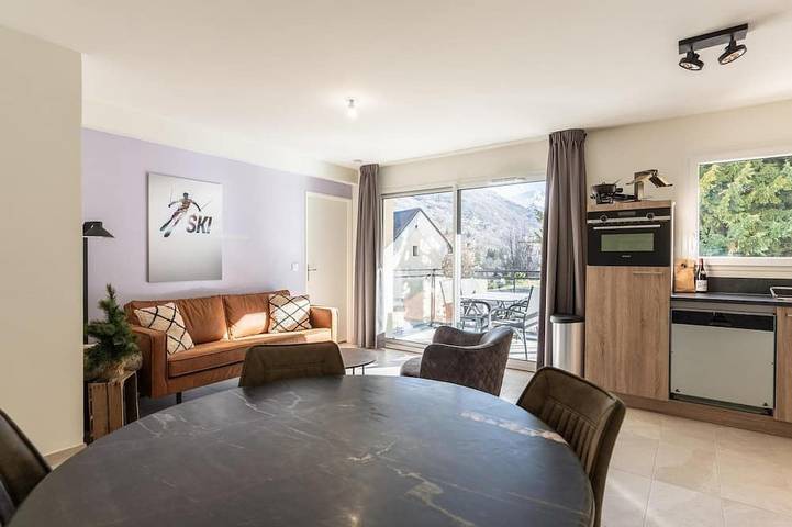 Location de vacances pour 3 personnes, avec terrasse à Brides-les-Bains