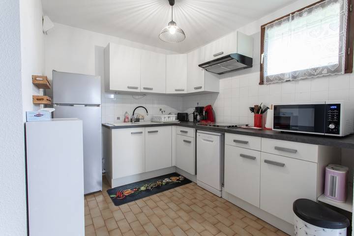 Ganze Wohnung, Ferienwohnung für 4 Personen mit Terrasse in Saint-Léger-les-Mélèzes, Nationalpark Écrins
