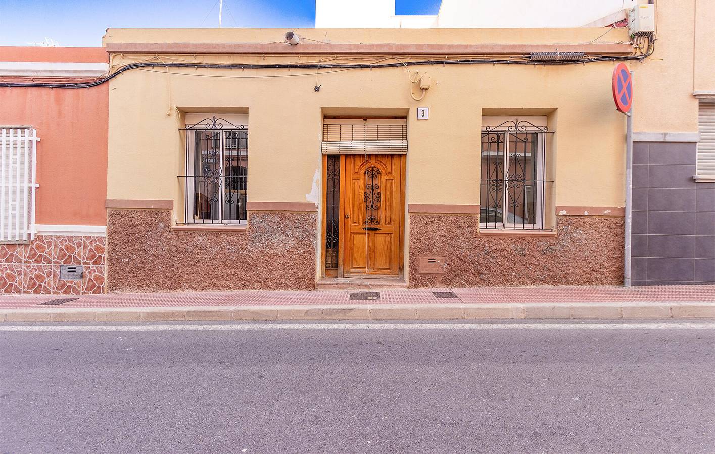 Cozy Apartment Near Calas del Este Beach 2km in Santa Pola, Costa Blanca