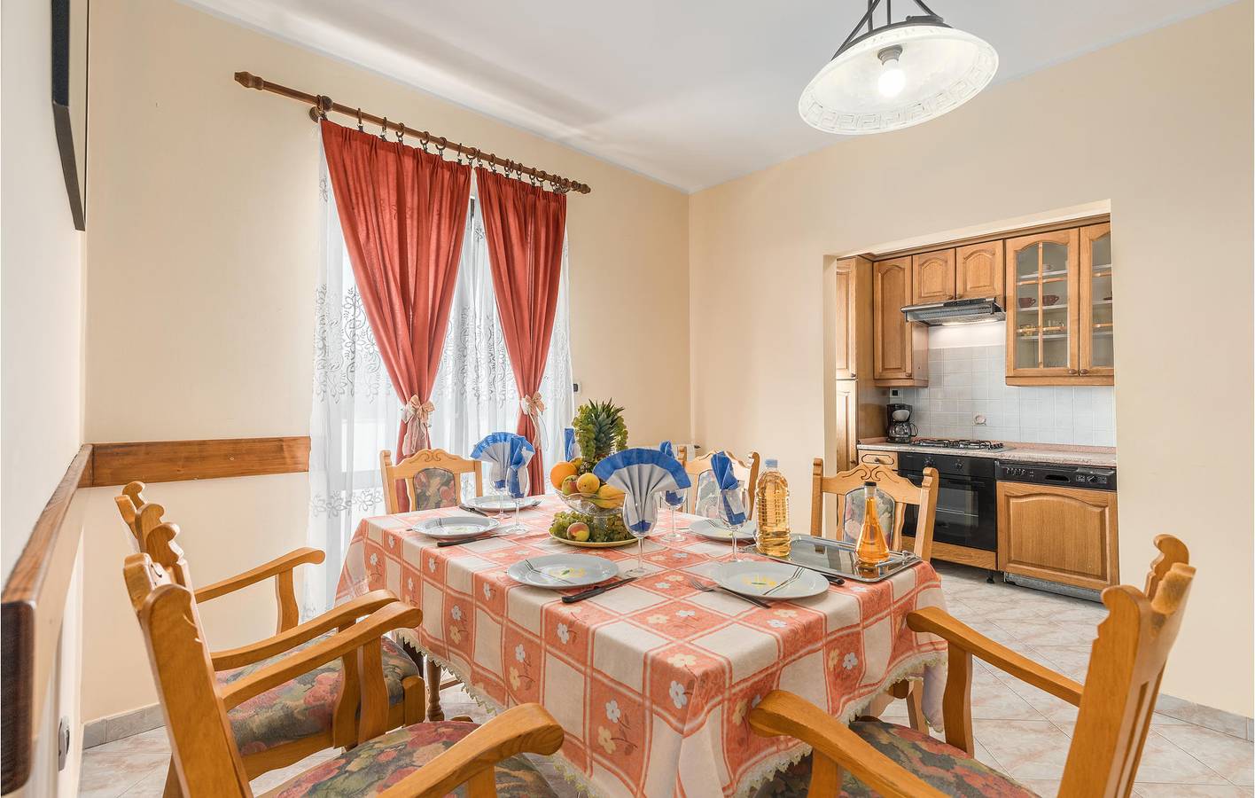 Ferienhaus für 12 Personen mit Terrasse in Anzici, Zentralistrien