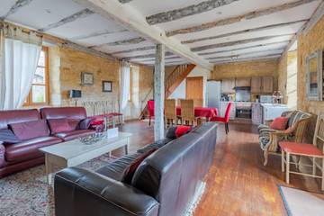 Location de vacances pour 25 personnes, avec jardin et balcon à Sainte-Mondane