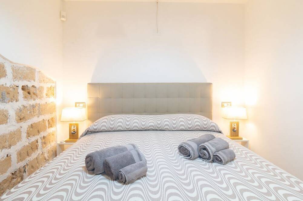 Ganze Wohnung, Platz, Komfort und Entspannung in Mandriola, nur wenige Schritte vom Meer entferntentdecke das Apartment Conchiglia, eine geräumige und komfortable Dreizimmerwohnung in Mandriola, nur 3 Gehminuten vom Strand entfernt – ideal für alle, die einen erhol in Mandriola, Sardinien