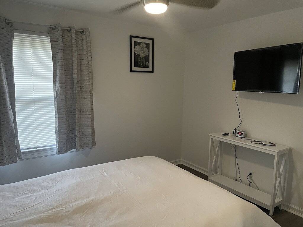 Beautiful house close to downtown & Cone Hospital in Greensboro, Guilford County