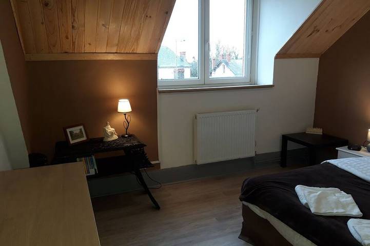 Ganze Wohnung, Les Buissonnets \"Mozart\" Wohnung 2 Personen im Morvan in Saint-Honoré-les-Bains, Naturpark Morvan