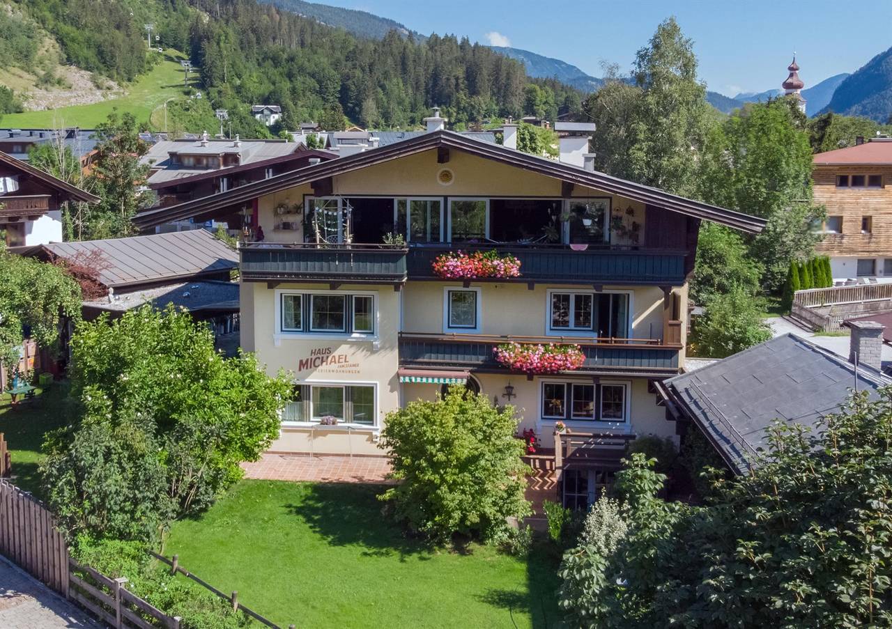 Ganze Ferienwohnung, Apartment Mini =  1 Schlafraum/Bad, Wc in Loferer und Leoganger Steinberge, Lofer