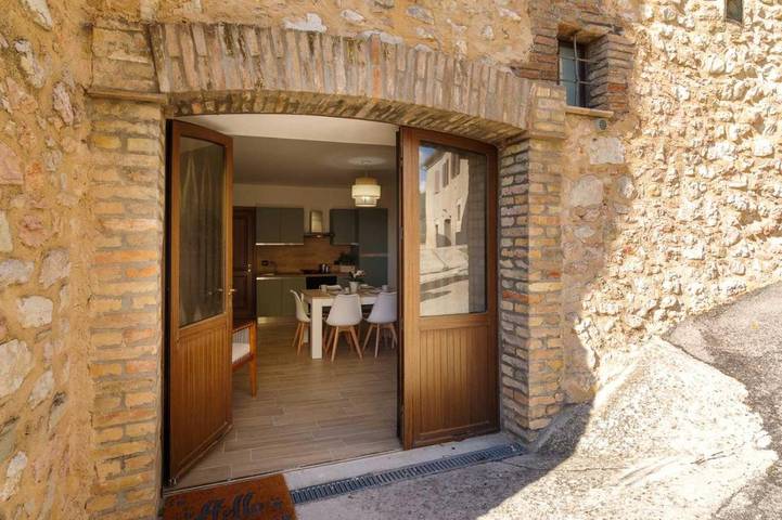 Gîte pour 5 personnes, avec jardin à Trevi - 2