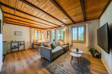 Gîte pour 8 personnes, avec vue et jardin dans Axalp