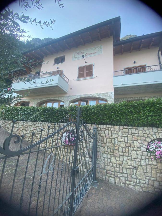 Ferienwohnung für 5 Personen, mit Balkon und Garten sowie Ausblick in Limone sul Garda - 3